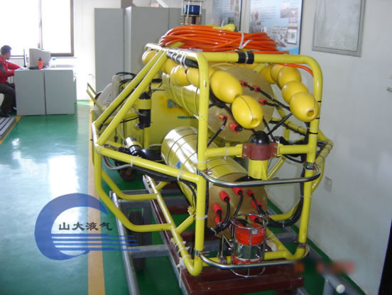 500m深海自主航行水下機器人（AUV）